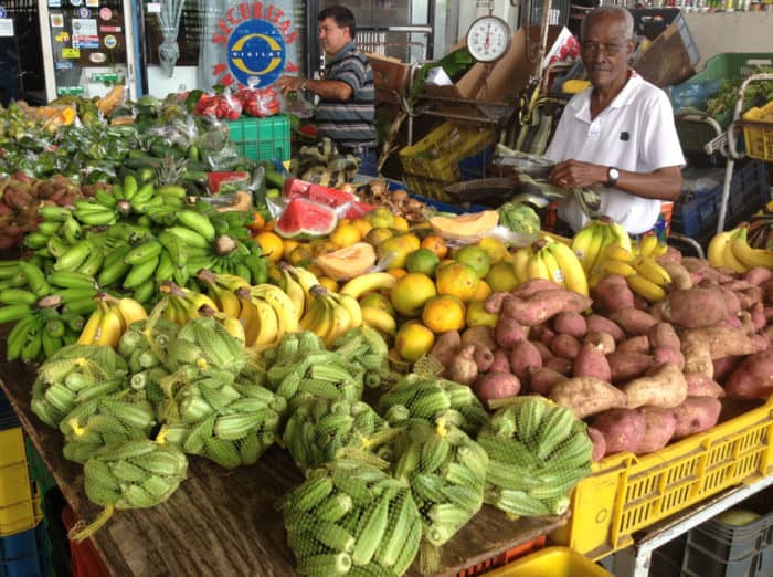 markets in curacao